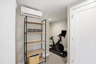 21 Chickatawbut St, Boston, MA 02122 - Photo 26