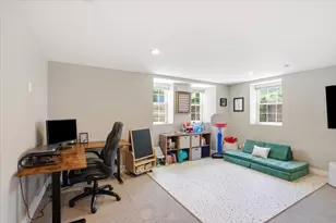 21 Chickatawbut St, Boston, MA 02122 - Photo 24