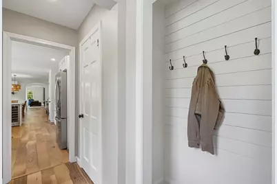 35 North Ave, Mendon, MA 01756 - Photo 12