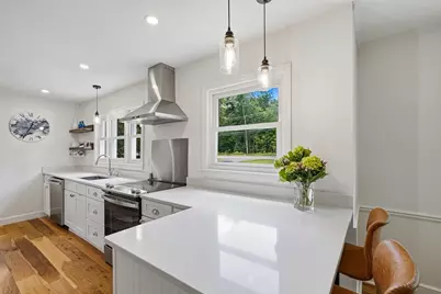 35 North Ave, Mendon, MA 01756 - Photo 4