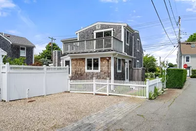 44 Pleasant Street, Provincetown, MA 02657 - Photo 4