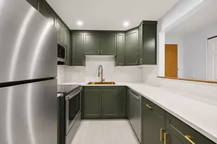90 McKinstry Ave, Chicopee, MA 01013 - Photo 6