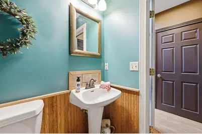 227 Eight Lots Rd, Sutton, MA 01590 - Photo 8