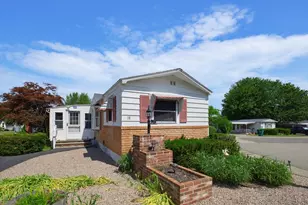 18 Sunset Ln, Plainville, MA 02762 - Photo 2