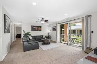 14 Bourbon St, Peabody, MA 01960 - Photo 2