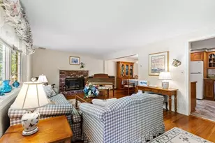 22 Marrett, Burlington, MA 01803 - Photo 4