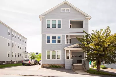 26 Sterling St, Worcester, MA 01610 - Photo 1