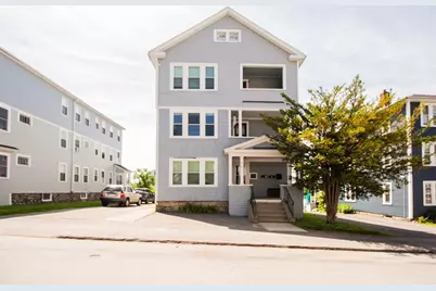 26 Sterling St, Worcester, MA 01610 - Photo 2