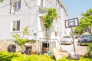 26 Sterling St, Worcester, MA 01610 - Photo 32