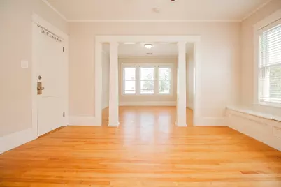 26 Sterling St, Worcester, MA 01610 - Photo 6