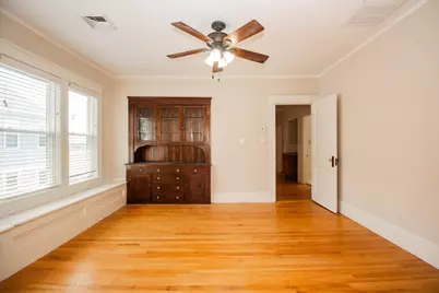 26 Sterling St, Worcester, MA 01610 - Photo 8
