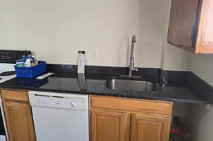 79 Wilson Ave, Framingham, MA 01702 - Photo 10