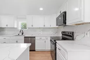 92 Hosmer St, Hudson, MA 01749 - Photo 10