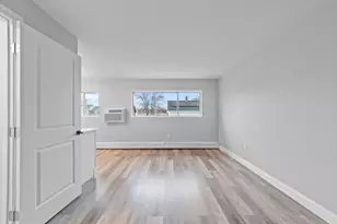 181 School St, Waltham, MA 02451 - Photo 6
