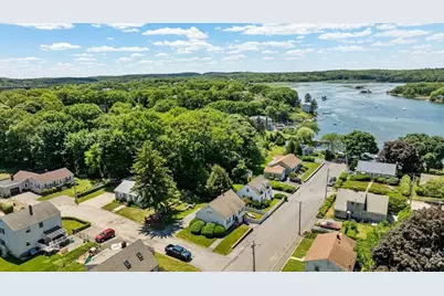 26 Linden Rd, Gloucester, MA 01930 - Photo 4