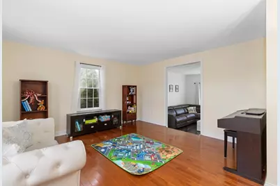1 Mark Dr, Fairhaven, MA 02719 - Photo 4