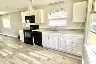 281 Chauncey Walker, Belchertown, MA 01007 - Photo 4