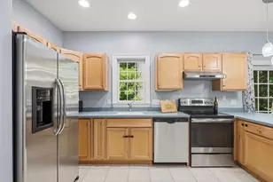 13 Knowlton Cir, Upton, MA 01568 - Photo 14