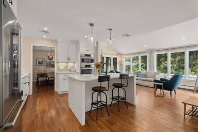 10 Steven Ln, Medfield, MA 02052 - Photo 6