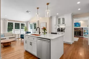 10 Steven Ln, Medfield, MA 02052 - Photo 8