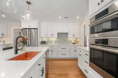 10 Steven Ln, Medfield, MA 02052 - Photo 4