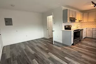 181 School St, Waltham, MA 02451 - Photo 4