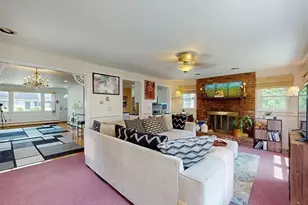 10 Pine Tree Ln, Worcester, MA 01609 - Photo 10