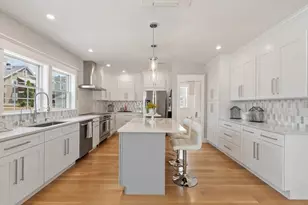 23 Trowbridge St, Belmont, MA 02478 - Photo 10