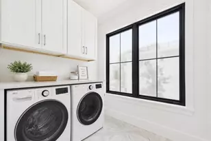 1674 Columbia, Boston, MA 02127 - Photo 10