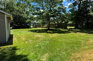 1174 Old Fall River Rd, Dartmouth, MA 02747 - Photo 38