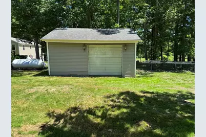 1174 Old Fall River Rd, Dartmouth, MA 02747 - Photo 40