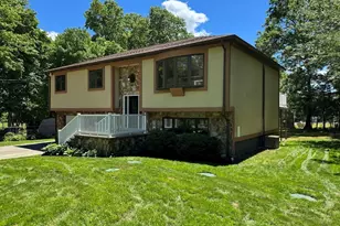 1174 Old Fall River Rd, Dartmouth, MA 02747 - Photo 2