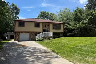 1174 Old Fall River Rd, Dartmouth, MA 02747 - Photo 4