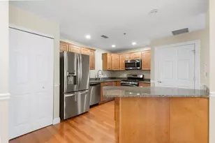 106 Washington St, Quincy, MA 02169 - Photo 16