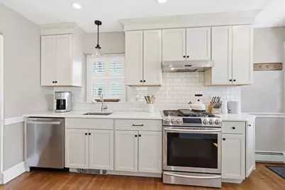 9 Mendum Street, Melrose, MA 02176 - Photo 10