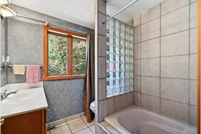14 Iroquois, Southwick, MA 01077 - Photo 18