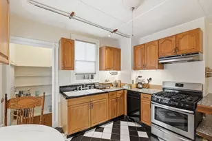56 Porter Cir, Cambridge, MA 02140 - Photo 26