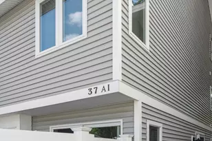 37 Meadow Pond Dr, Leominster, MA 01453 - Photo 2