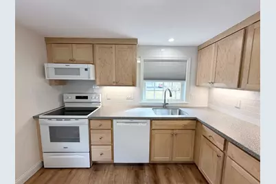 3 Franzone Drive #D, Haverhill, MA 01835 - Photo 2