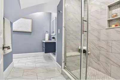 61 Cummins Hwy #2, Boston, MA 02131 - Photo 18