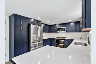 35 Locust St, Wareham, MA 02558 - Photo 6