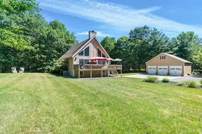 12 Dakel Dr, Freetown, MA 02702 - Photo 2