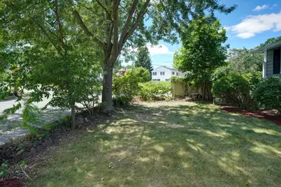 15 Jefferson Ave, Saugus, MA 01906 - Photo 16