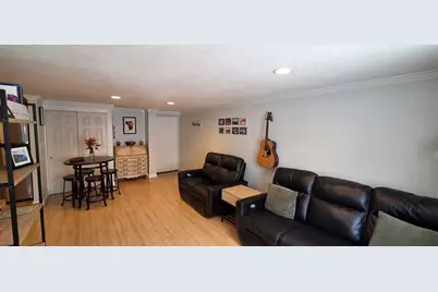 558 Main St #1D, Stoneham, MA 02180 - Photo 4