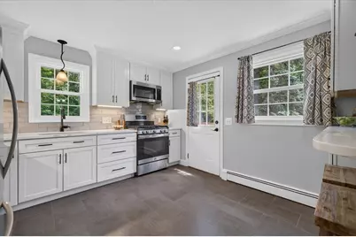 14 Aldea Ave, Dudley, MA 01571 - Photo 12