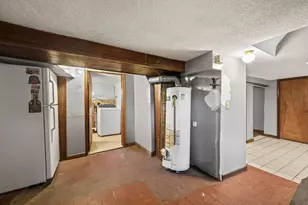 81 Healey St, Springfield, MA 01151 - Photo 28
