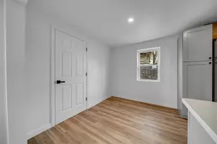 21 Oliver St, Lowell, MA 01854 - Photo 14