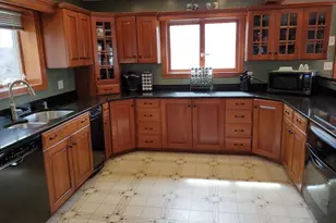 64 Arch St, Westborough, MA 01581 - Photo 10