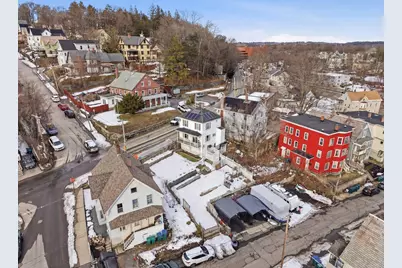 33 Pearl St, Fitchburg, MA 01420 - Photo 4