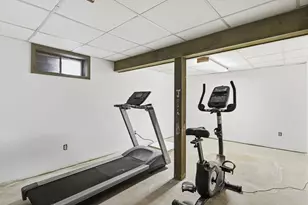 100 Colorado St, Springfield, MA 01118 - Photo 36